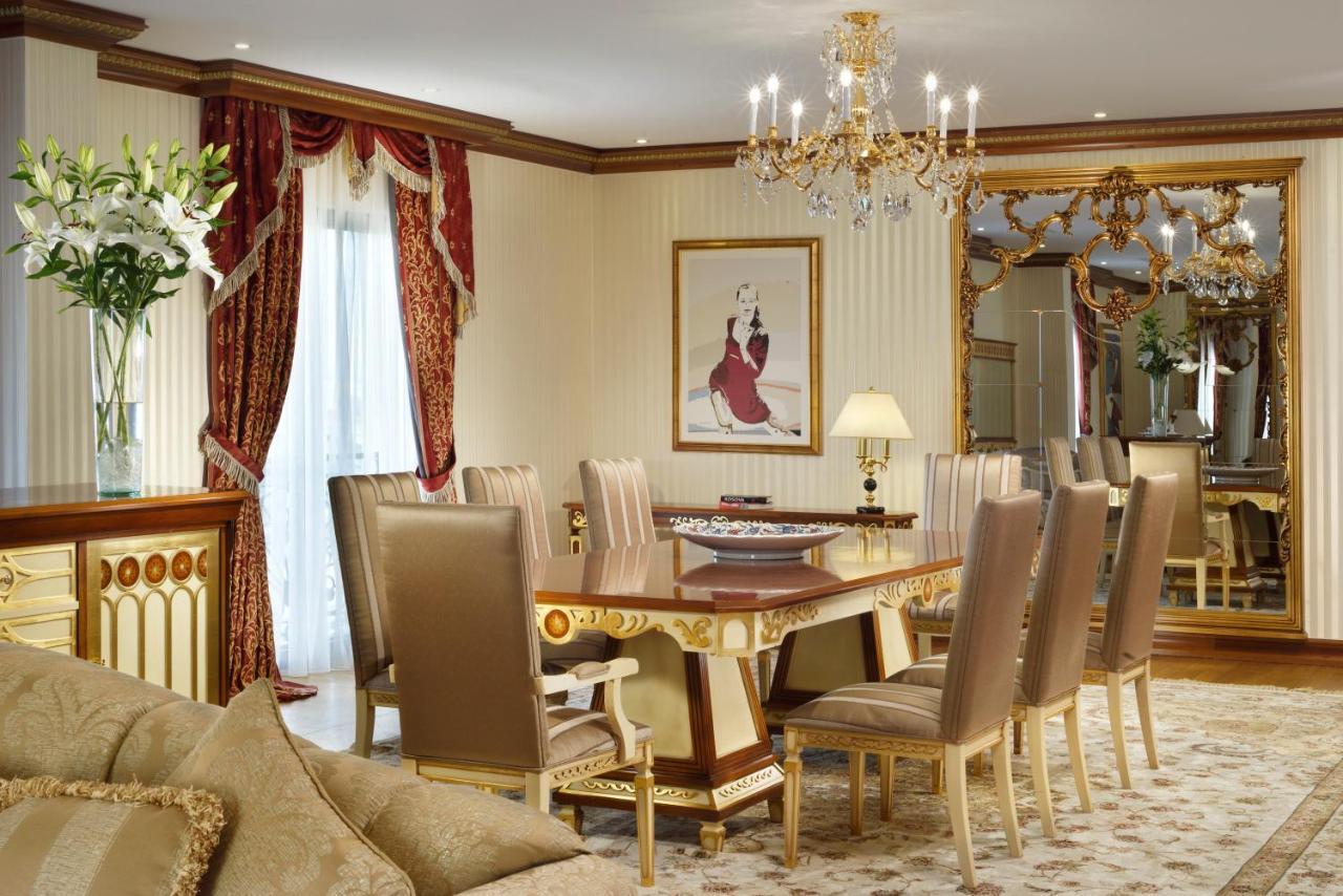 פרישטינה Swiss Diamond Hotel Prishtina מראה חיצוני תמונה A dining room