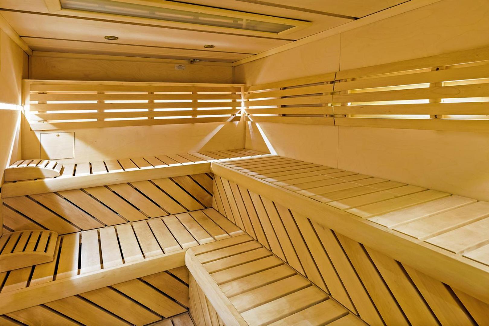 פרישטינה Swiss Diamond Hotel Prishtina מראה חיצוני תמונה A modern Finnish sauna