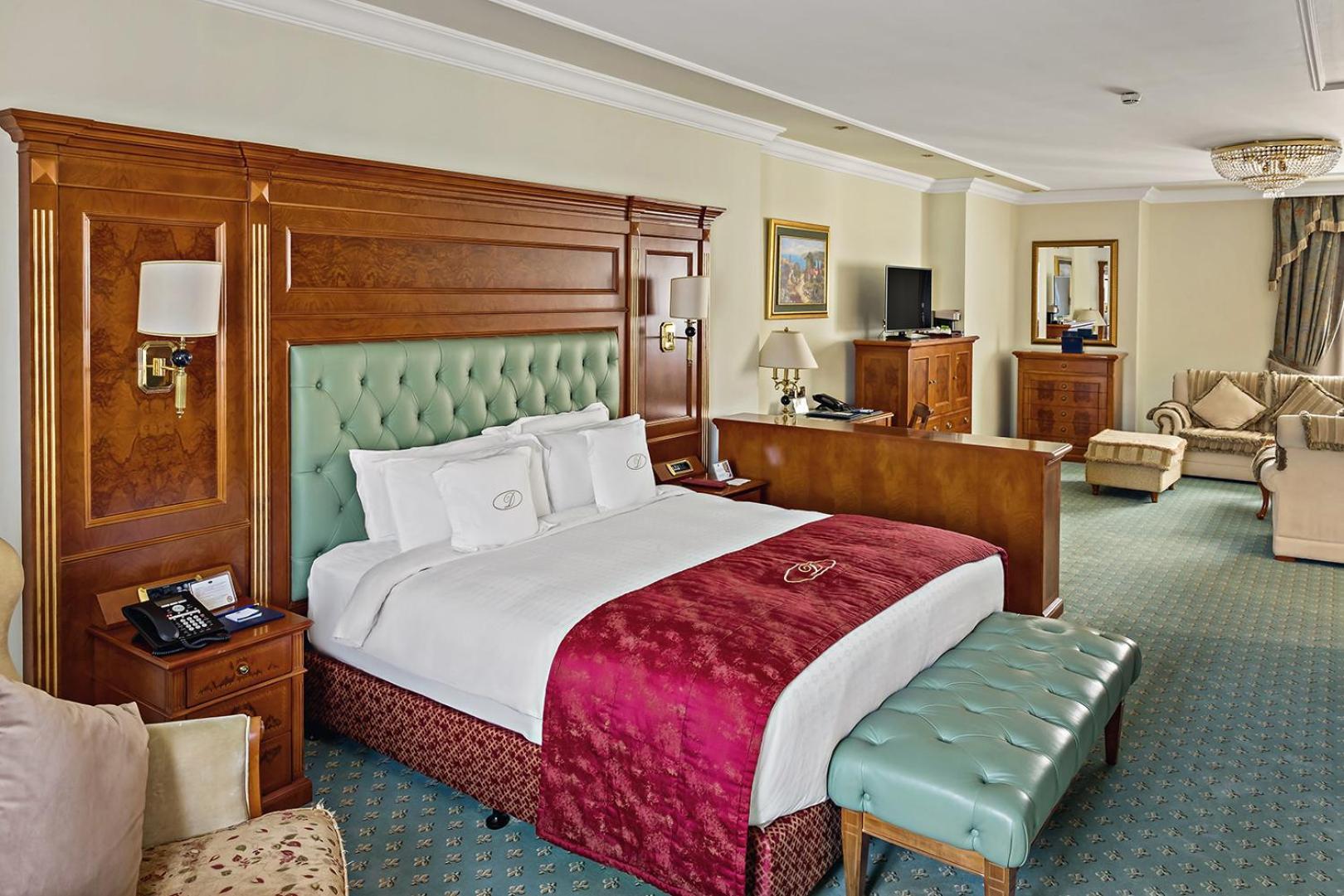 פרישטינה Swiss Diamond Hotel Prishtina מראה חיצוני תמונה A suite at the InterContinental